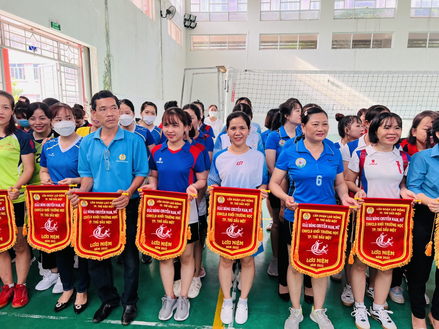 Trường Tiểu học Lê Thị Hồng Gấm tham gia giải Bóng chuyền nữ năm học 2022 - 2023