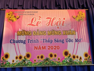 Lễ hội " Mừng Đảng Mừng Xuân" và chương trình" Thắp sáng ước mơ"