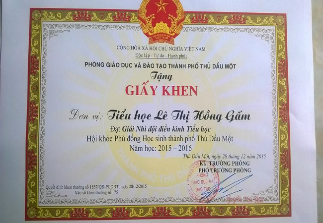 26.12.2015 học sinh thi điền kinh - HKPĐ